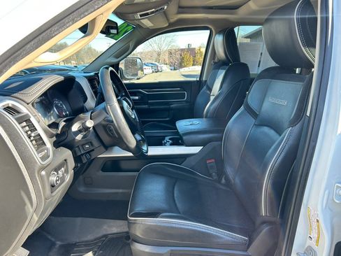 Used 2020 RAM 2500 Laramie image 17