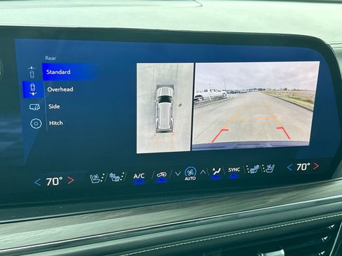 Used 2025 Chevrolet Tahoe Premier image 17