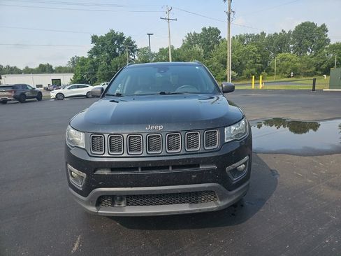 Used 2021 Jeep Compass Latitude w/ Sun and Sound Group AWD/4WD image 2