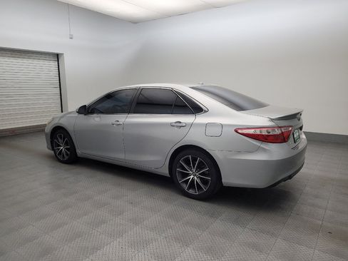 Used 2017 Toyota Camry XSE w/ Moonroof Package FWD image 3