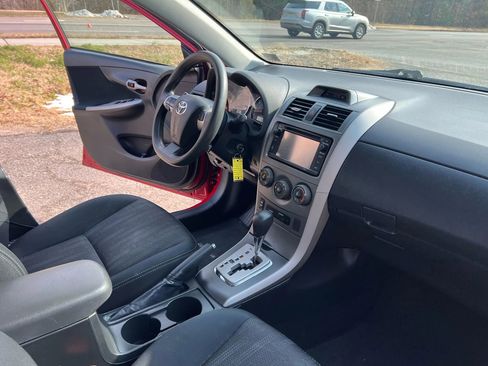 Used 2013 Toyota Corolla S Special Edition image 29