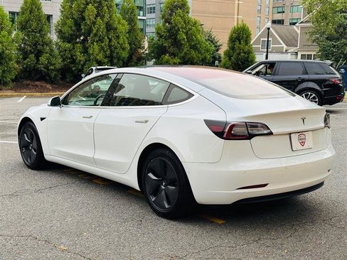 Used 2018 Tesla Model 3 image 10