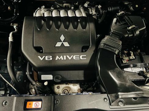 Used 2017 Mitsubishi Outlander GT AWD/4WD image 20