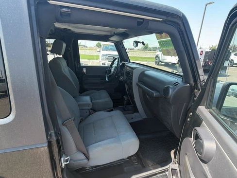 Used 2007 Jeep Wrangler Sahara w/ Dual Top Group AWD/4WD image 20
