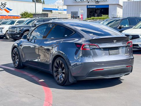 Used 2022 Tesla Model Y Performance AWD/4WD image 2