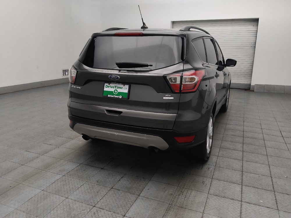 Used 2018 Ford Escape SE w/ SE Sync 3 Package FWD image 9