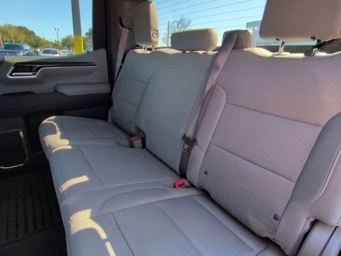 Used 2025 Chevrolet Silverado 1500 LT image 14