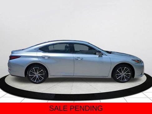 Certified 2025 Lexus ES 350 w/ Premium Package FWD image 3