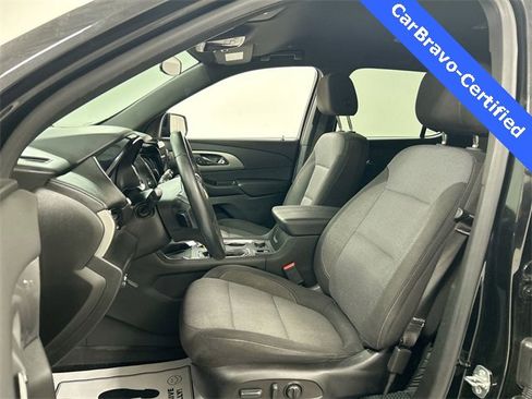 Certified 2023 Chevrolet Traverse LT w/ LPO, Floor Liner Package image 9