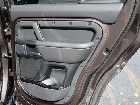 New 2026 Land Rover Defender 110 image 20