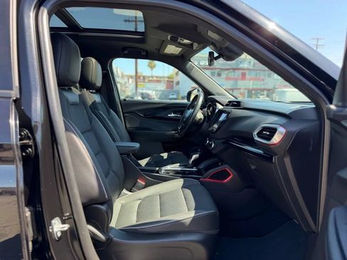 Used 2021 Chevrolet TrailBlazer RS w/ Sun and Liftgate Package FWD image 39