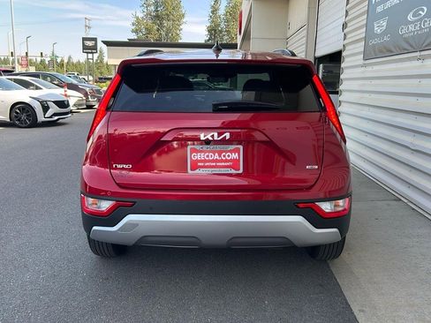 New 2025 Kia Niro EX image 5
