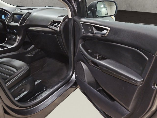 Used 2020 Ford Edge SEL w/ Convenience Package AWD/4WD image 18