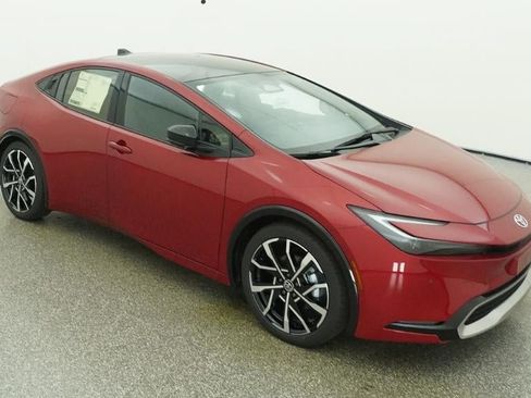 New 2026 Toyota Prius Plug-In Hybrid FWD image 13