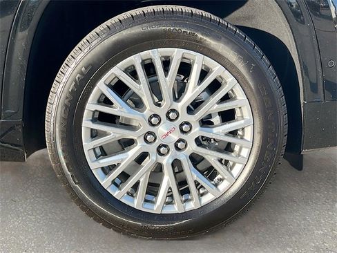 New 2026 GMC Acadia Denali w/ Super Cruise Package image 19