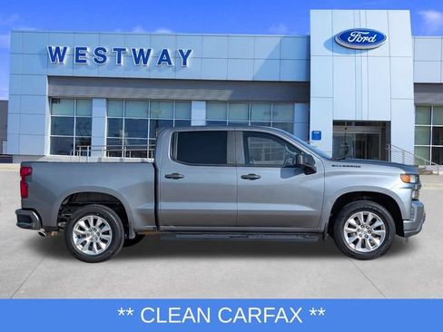 Used 2020 Chevrolet Silverado 1500 Custom w/ Custom Value Package RWD image 2