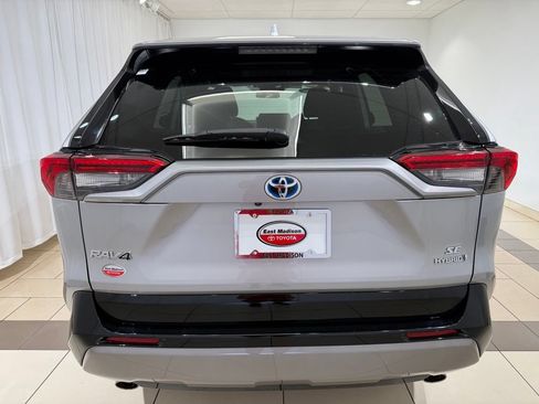 Certified 2023 Toyota RAV4 SE w/ Convenience Package AWD/4WD image 4