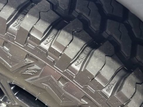 Used 2018 Jeep Wrangler Sport AWD/4WD image 10