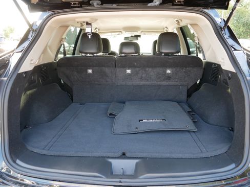 Certified 2024 Nissan Murano SV w/ SV Midnight Edition Package image 18