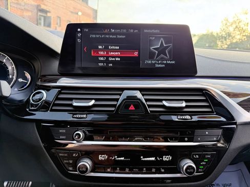 Used 2018 BMW 540i xDrive AWD/4WD image 30
