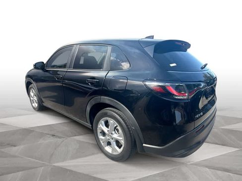 Used 2023 Honda HR-V LX image 6
