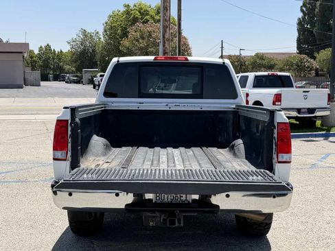 Used 2012 Nissan Titan SL RWD image 27