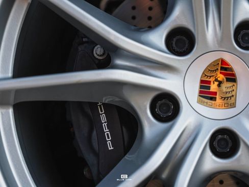 Used 2019 Porsche 911 Targa 4 AWD/4WD image 14