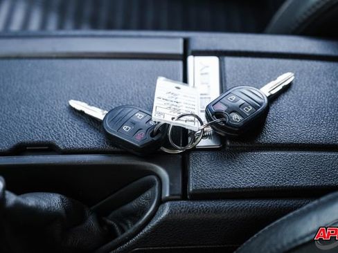 Used 2014 Ford Mustang Shelby GT500 w/ Equipment Group 821A image 76