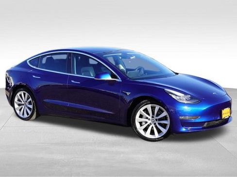 Used 2019 Tesla Model 3 Long Range image 2