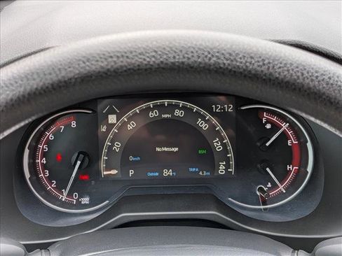 Used 2025 Toyota RAV4 XLE w/ Convenience Package image 11