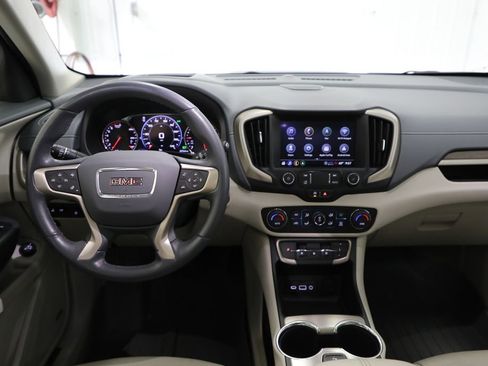 Used 2023 GMC Terrain Denali AWD/4WD image 2