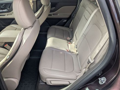 Used 2023 Lincoln Corsair Reserve image 18