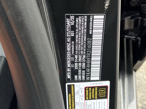 Used 2026 Mercedes-Benz C 300 4MATIC Sedan image 35