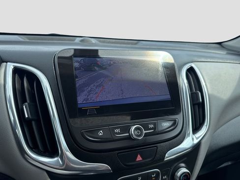 Used 2019 Chevrolet Equinox LT w/ Sun & Navigation Package image 21