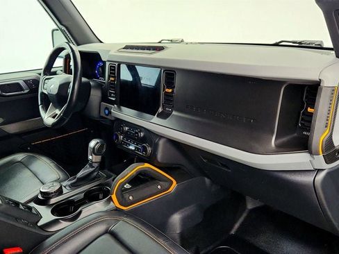 Used 2021 Ford Bronco Badlands image 25