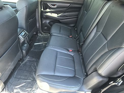 Certified 2025 Subaru Ascent Limited w/ Popular Package #2 AWD/4WD image 24