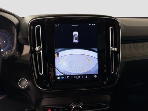 Certified 2023 Volvo XC40 B5 Plus w/ Climate Package image 14