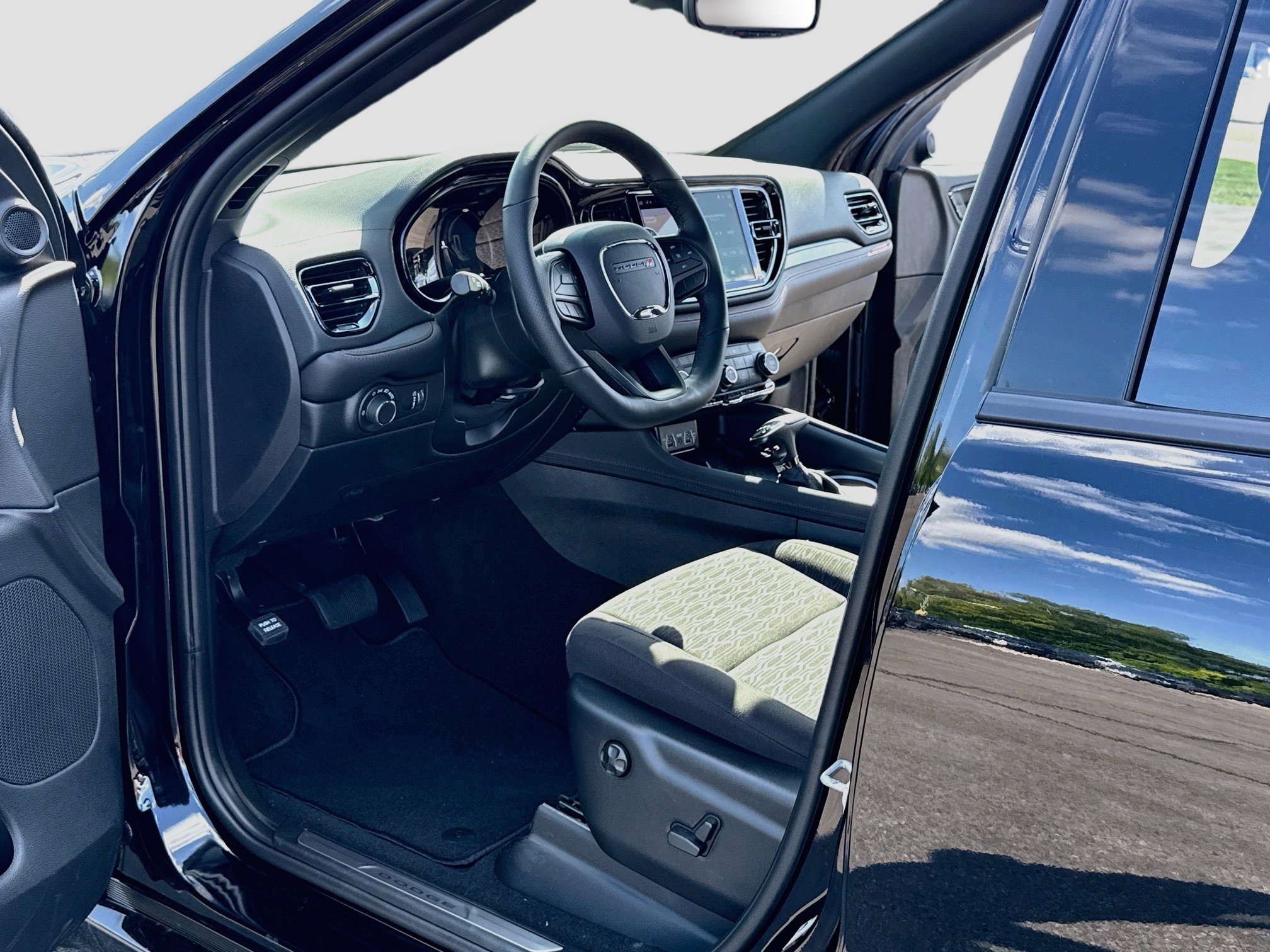 New 2027 Dodge Durango GT w/ Blacktop Package AWD/4WD image 4