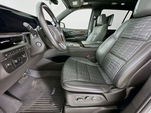 Used 2023 Cadillac Escalade ESV Sport Platinum w/ Heavy-Duty Trailer Package AWD/4WD image 22