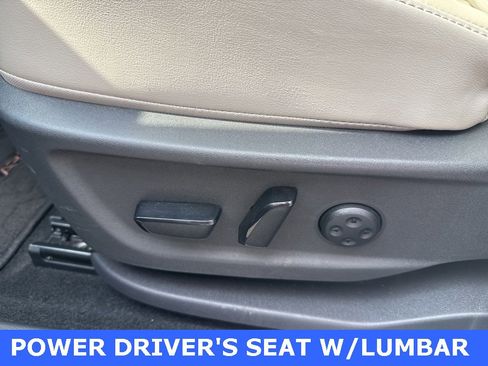 Used 2023 Nissan Ariya FWD image 12