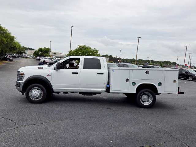 New 2026 RAM 4500 Tradesman w/ Chrome Appearance Group AWD/4WD image 4