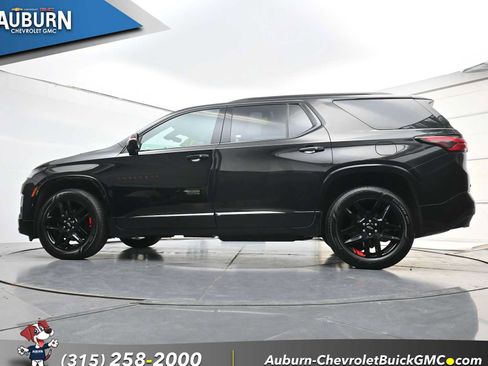 Used 2023 Chevrolet Traverse Premier w/ Redline Edition AWD/4WD image 22