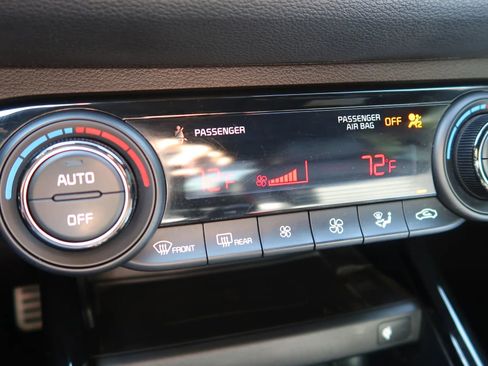 Used 2022 Kia Forte GT image 32