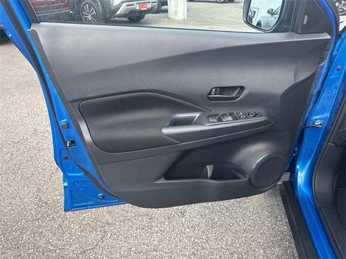 Certified 2025 Nissan Kicks Play S image 20