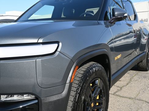 Used 2023 Rivian R1T Adventure image 7
