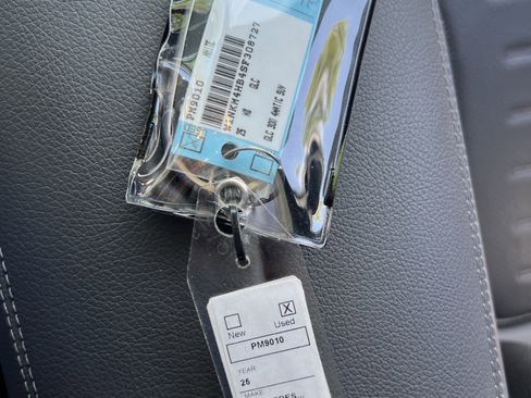 Certified 2025 Mercedes-Benz GLC 300 4MATIC image 38