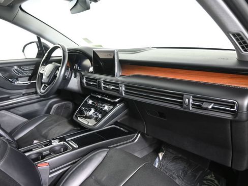 Used 2022 Lincoln Corsair Reserve AWD/4WD image 14