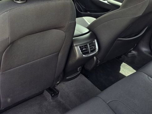 Used 2024 Chevrolet Malibu LT FWD image 38