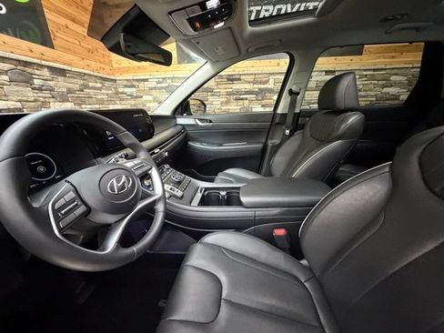 Used 2024 Hyundai Palisade Limited AWD/4WD image 15