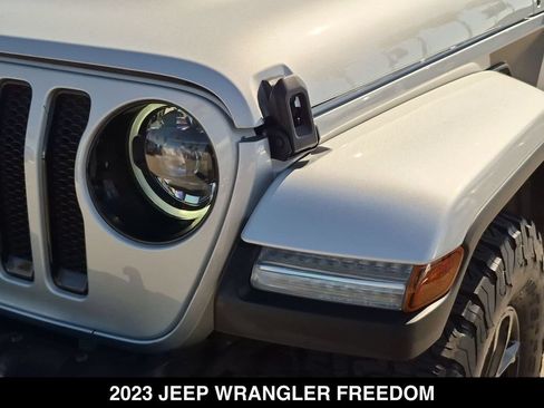Used 2023 Jeep Wrangler Sport AWD/4WD image 10